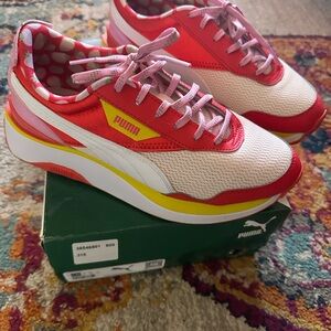 Puma Juniors Red and White Sneakers with Yellow Accents.COMFY & GREAT condition.